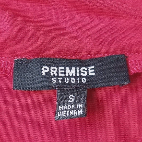 Premise Studio Red Collared Tank Top - Picture 4 of 7